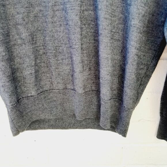 J CREW Men's V Neck Merino Wool Blend Sweater sz: M - Picture 4 of 8